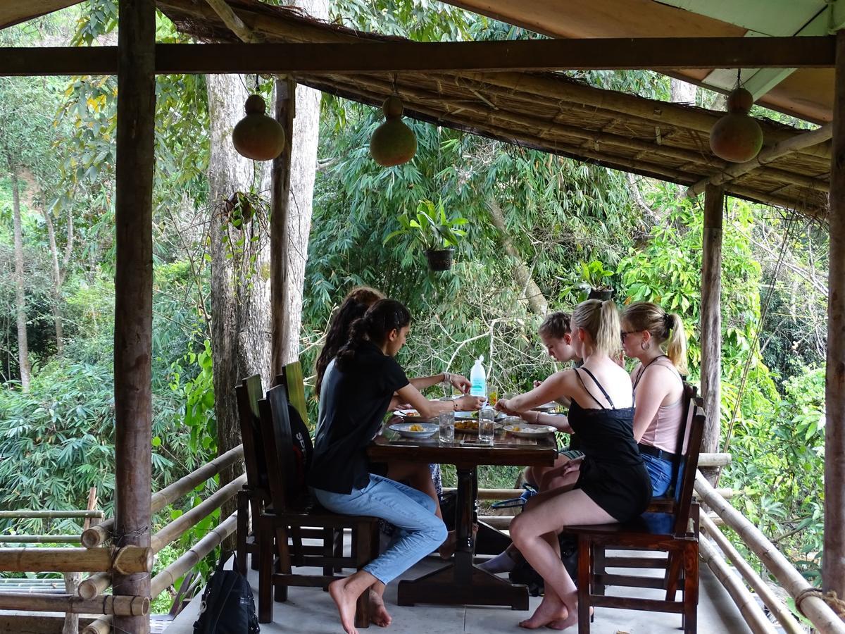 Appartamento Hill Tribe Art House Chiang Rai Esterno foto