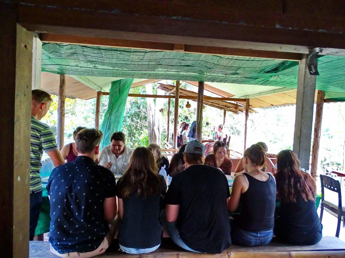 Appartamento Hill Tribe Art House Chiang Rai Esterno foto