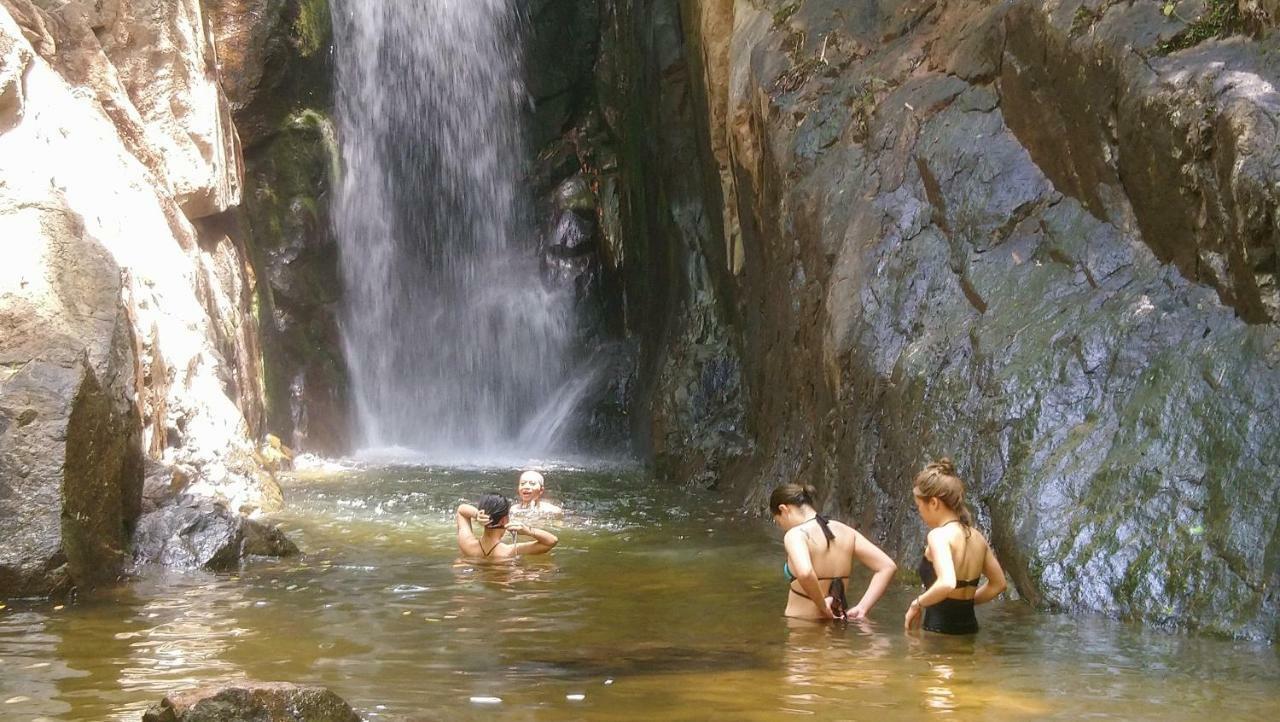 Appartamento Hill Tribe Art House Chiang Rai Esterno foto