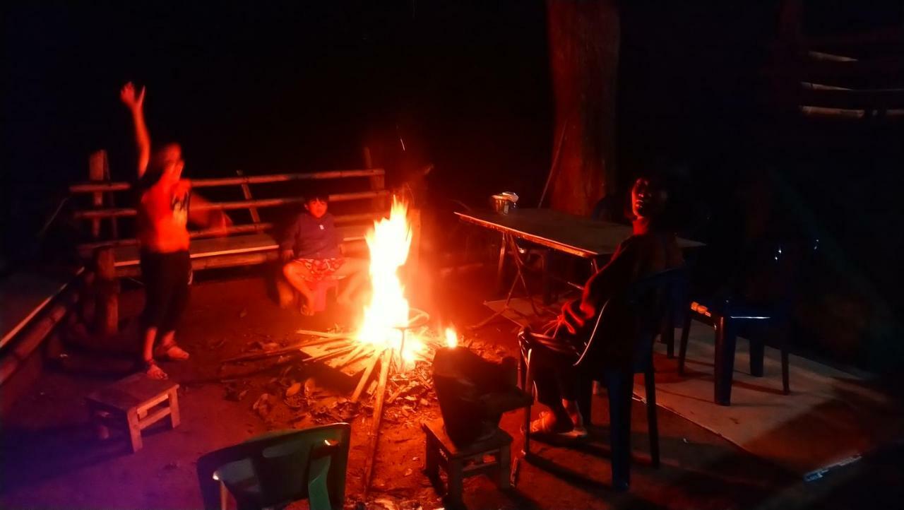 Appartamento Hill Tribe Art House Chiang Rai Esterno foto