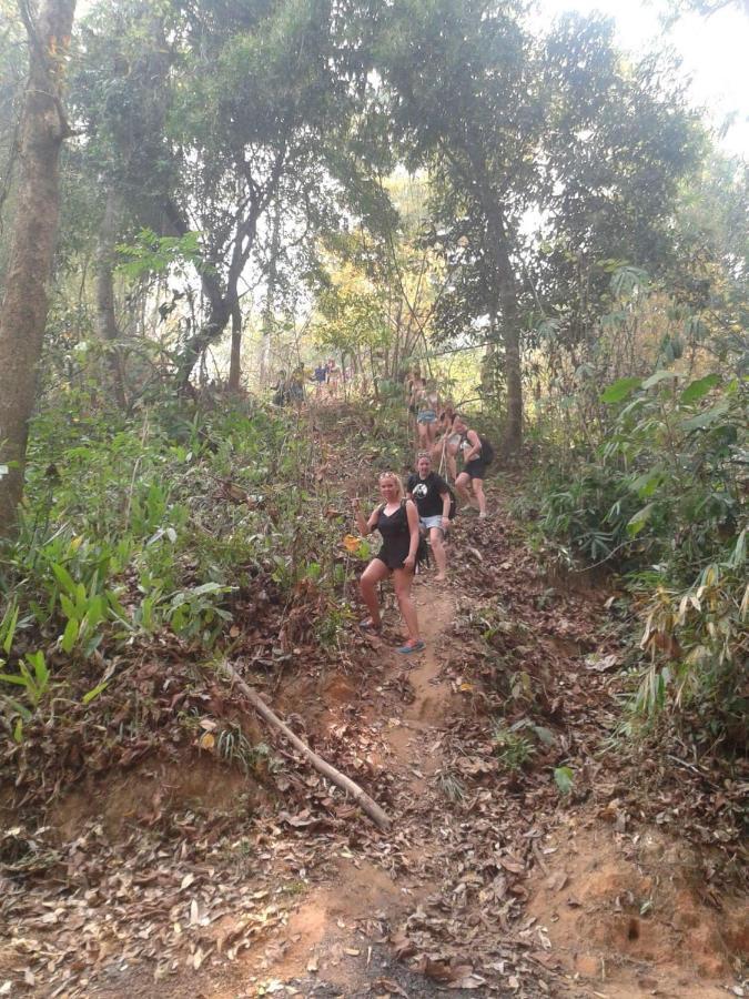 Appartamento Hill Tribe Art House Chiang Rai Camera foto